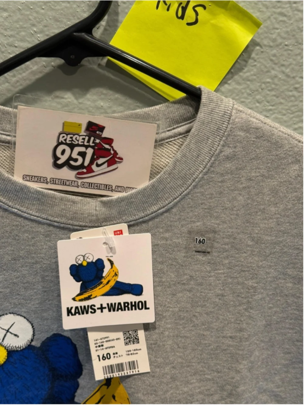 KAWS x Warhol x Uniqlo Kids Sweater Gray Size 14-16 472991 NWT - Picture 2 of 5